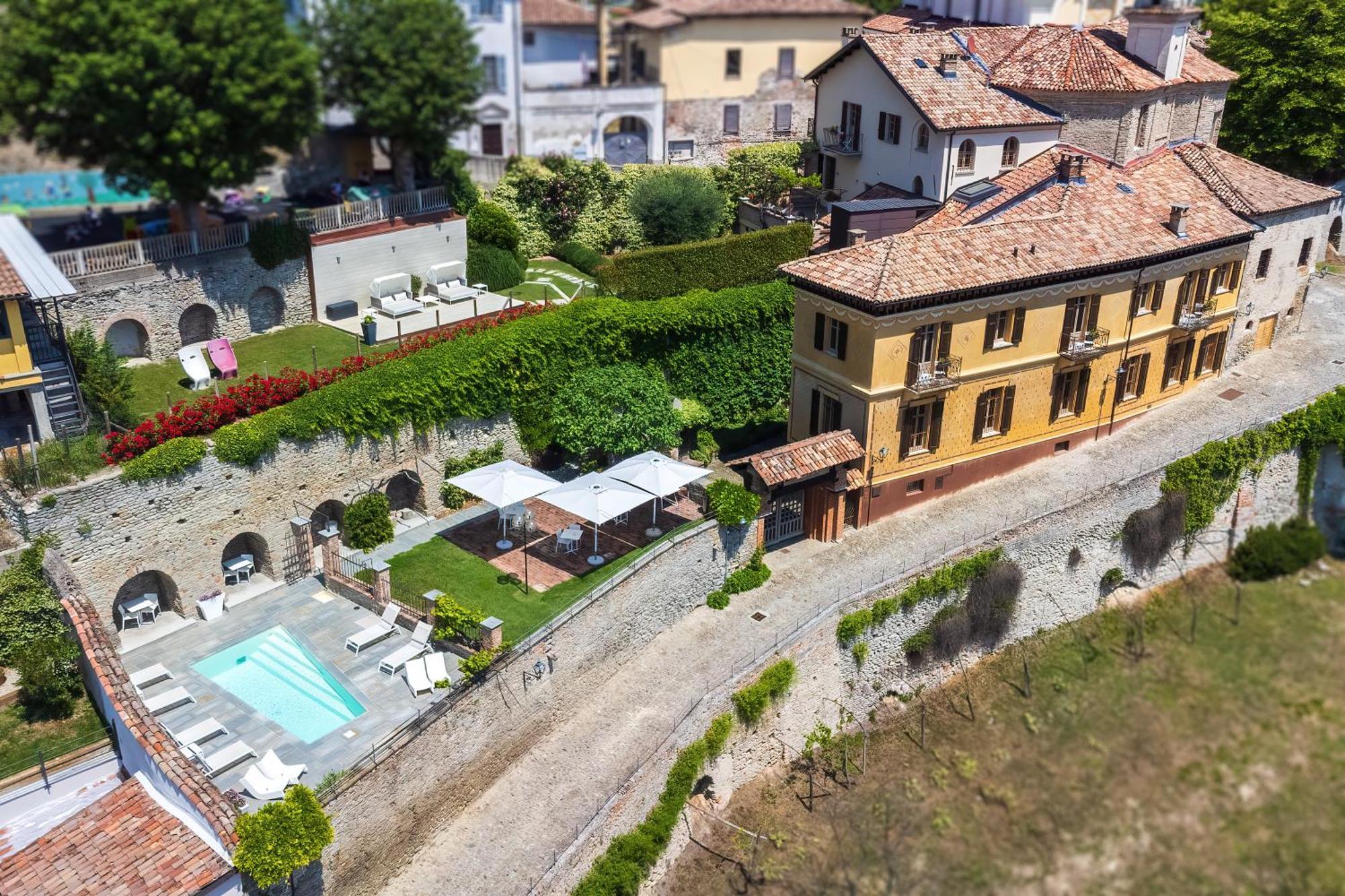Relais Villa Del Borgo Canelli Exterior photo